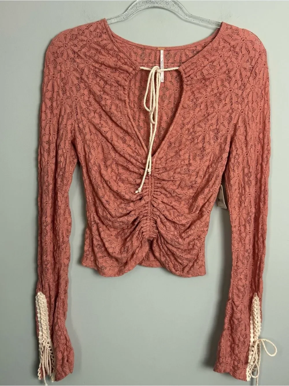 FREE PEOPLE | NEW Ruched Lace-Texture Coral Tie-Front Top Women’s Size Small